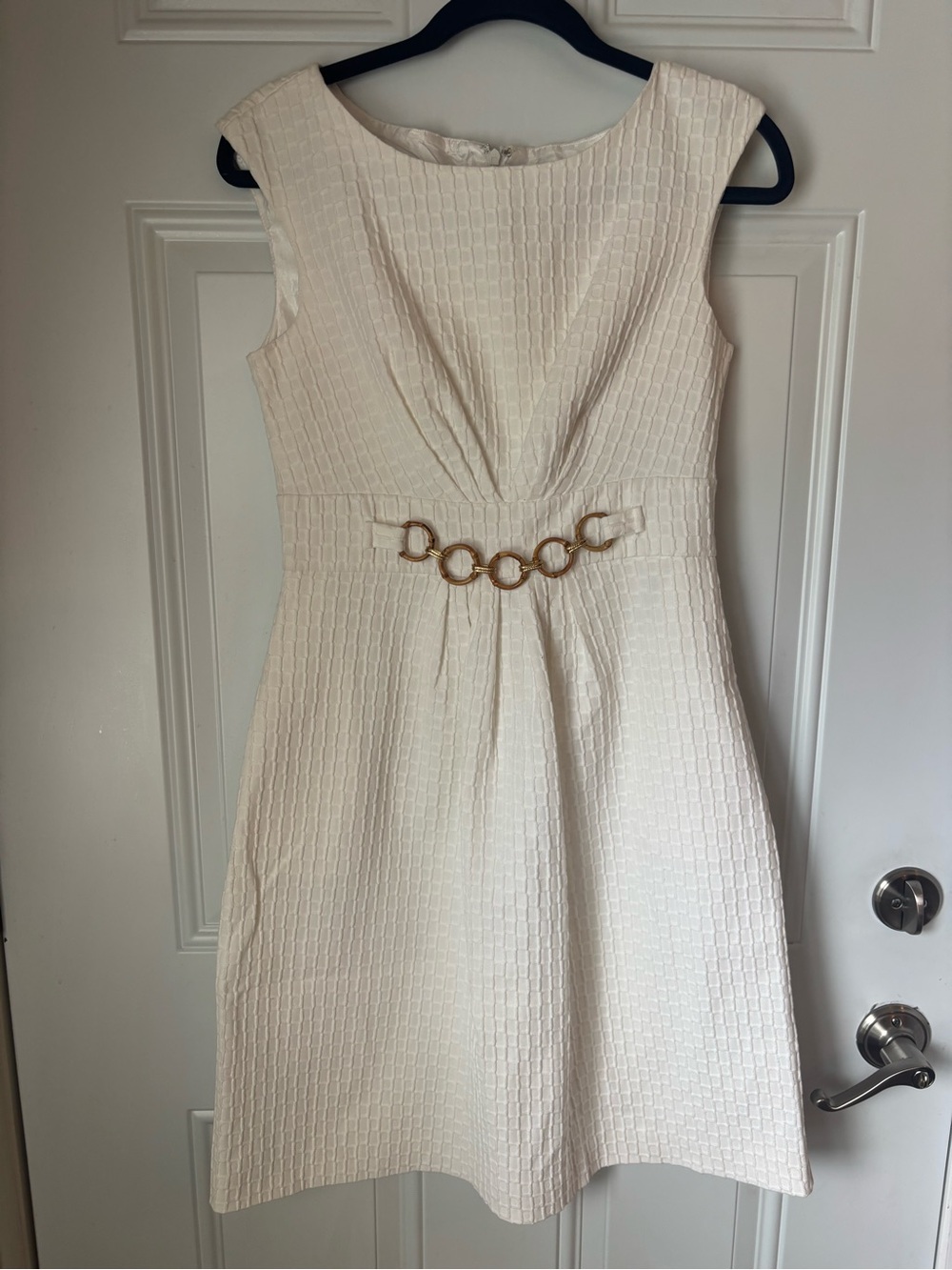 Studio I Cream Textured Sleeveless Midi Dress with Gold Chain - Picture 2 of 7